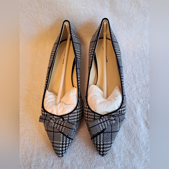 NEW  Sarah Flint NATALIE Pointed Flat Shoes - EU 37 / US 7 - Picture 1 of 7